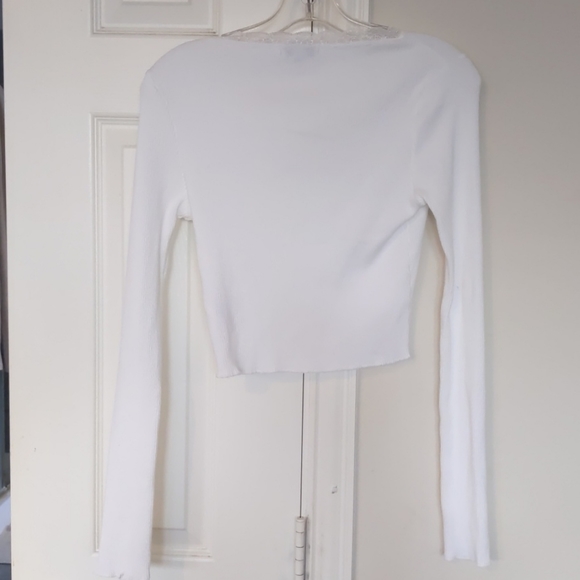 NWOT White Crop Long Sleeve Top - Picture 4 of 6